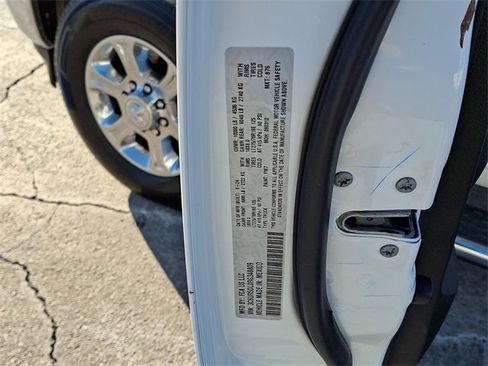 Used 2024 RAM 2500 Big Horn image 25