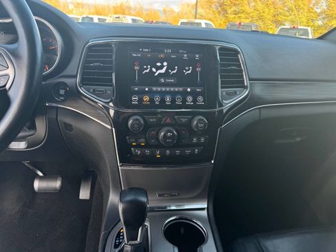 Used 2022 Jeep Grand Cherokee Limited w/ Protech Group image 21