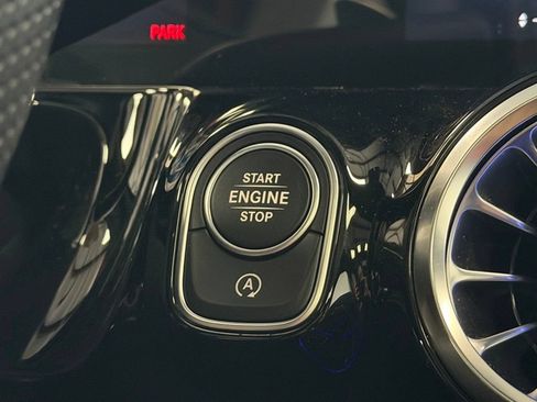 Used 2022 Mercedes-Benz GLA 35 AMG 4MATIC image 22