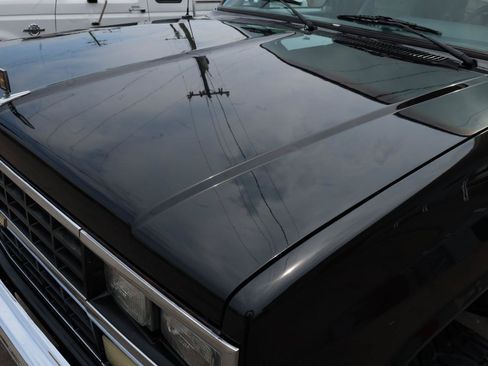 Used 1990 Chevrolet Blazer 4WD image 22