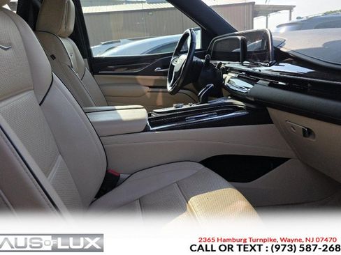 Used 2021 Cadillac Escalade ESV Premium Luxury w/ Driver Assist Tech Package AWD/4WD image 6