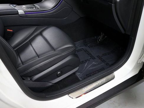 Certified 2022 Mercedes-Benz GLC 300 4MATIC image 36
