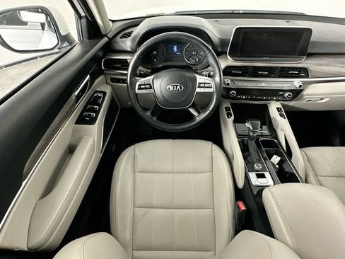 Used 2020 Kia Telluride EX FWD image 9