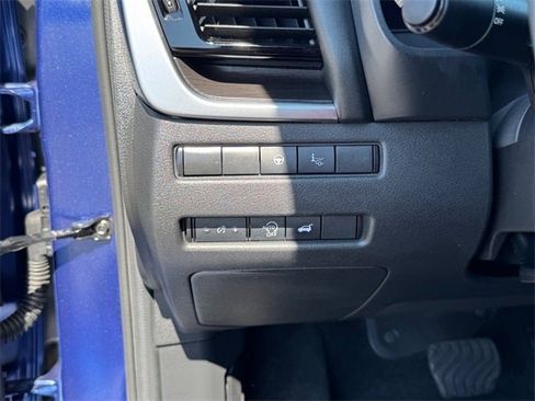 Used 2023 Nissan Rogue Platinum w/ Platinum Premium Package image 18