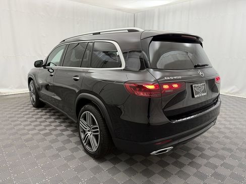 Used 2025 Mercedes-Benz GLS 450 4MATIC image 7