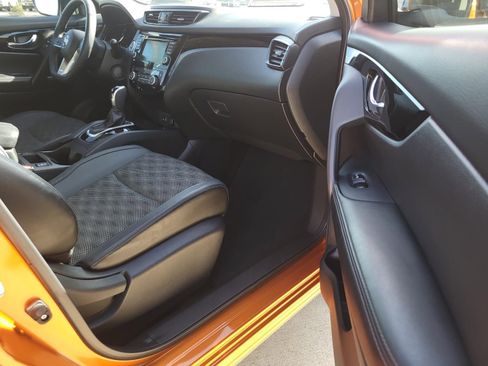 Certified 2022 Nissan Rogue Sport SV w/ Technology Package image 13