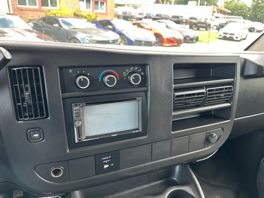 Used 2012 GMC Savana 3500 RWD image 14