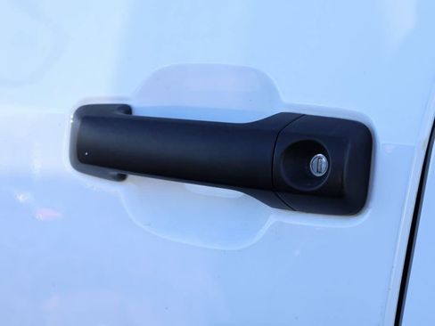 Used 2021 Toyota Tundra SR5 image 17