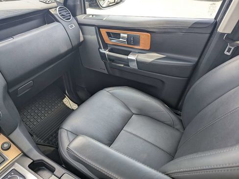 Used 2015 Land Rover LR4 HSE LUX image 17