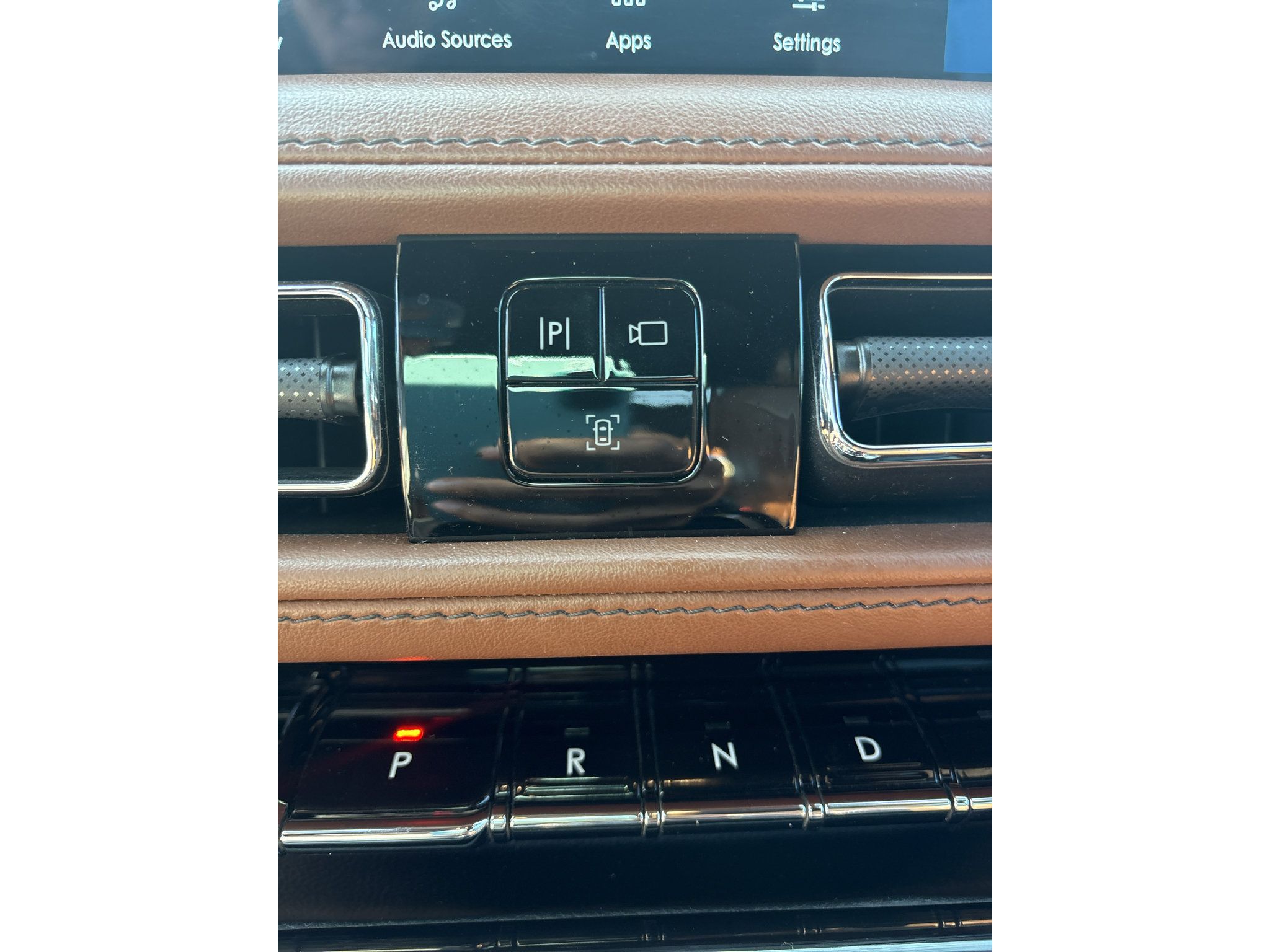 Used 2022 Lincoln Nautilus Reserve FWD image 33