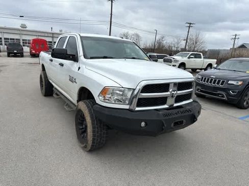 Used 2016 RAM 3500 Tradesman w/ Chrome Appearance Group image 21