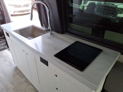 Used 2024 Mercedes-Benz Sprinter 3500 image 18