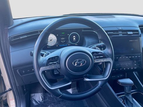 Used 2023 Hyundai Santa Cruz SEL Premium image 11