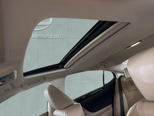 Used 2019 Lexus ES 300h w/ Accessory Package 2 FWD image 12