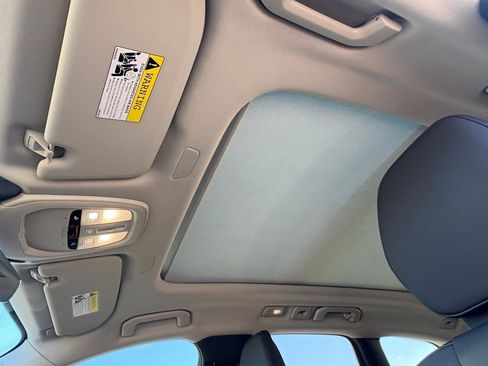 New 2026 Volvo XC60 B5 Plus w/ Protection Package Premier image 19