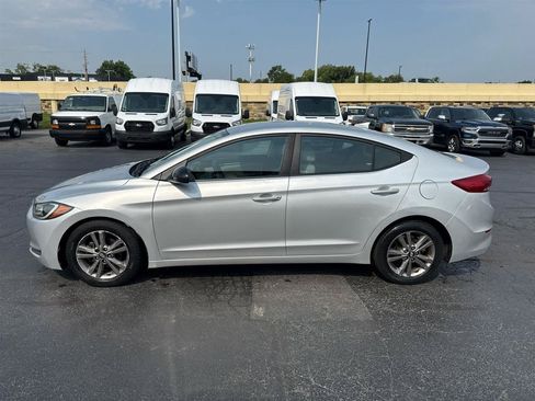 Used 2018 Hyundai Elantra SEL FWD image 5