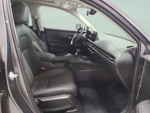 Certified 2025 Honda HR-V EX-L image 14