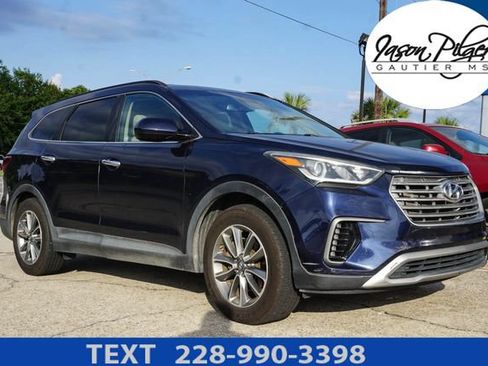 Used 2017 Hyundai Santa Fe SE FWD image 1