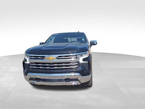 New 2026 Chevrolet Silverado 1500 LTZ w/ LTZ Premium Package AWD/4WD image 4