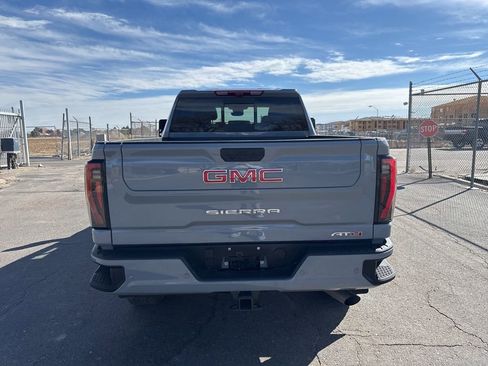 Used 2025 GMC Sierra 3500 AT4 w/ AT4 Premium Plus Package image 5
