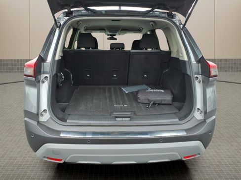 Used 2023 Nissan Rogue SV image 12