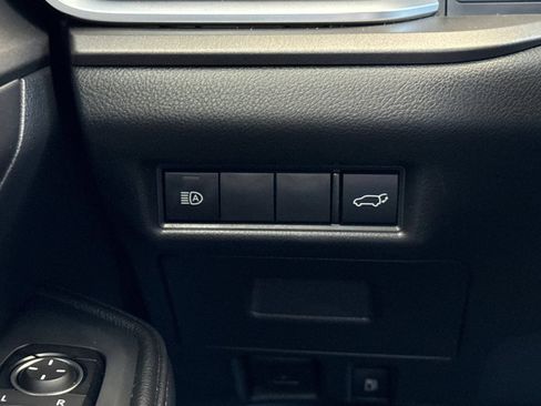 Used 2025 Toyota Grand Highlander AWD image 40