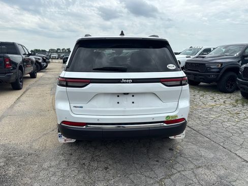 Used 2023 Jeep Grand Cherokee 4WD 4xe image 7