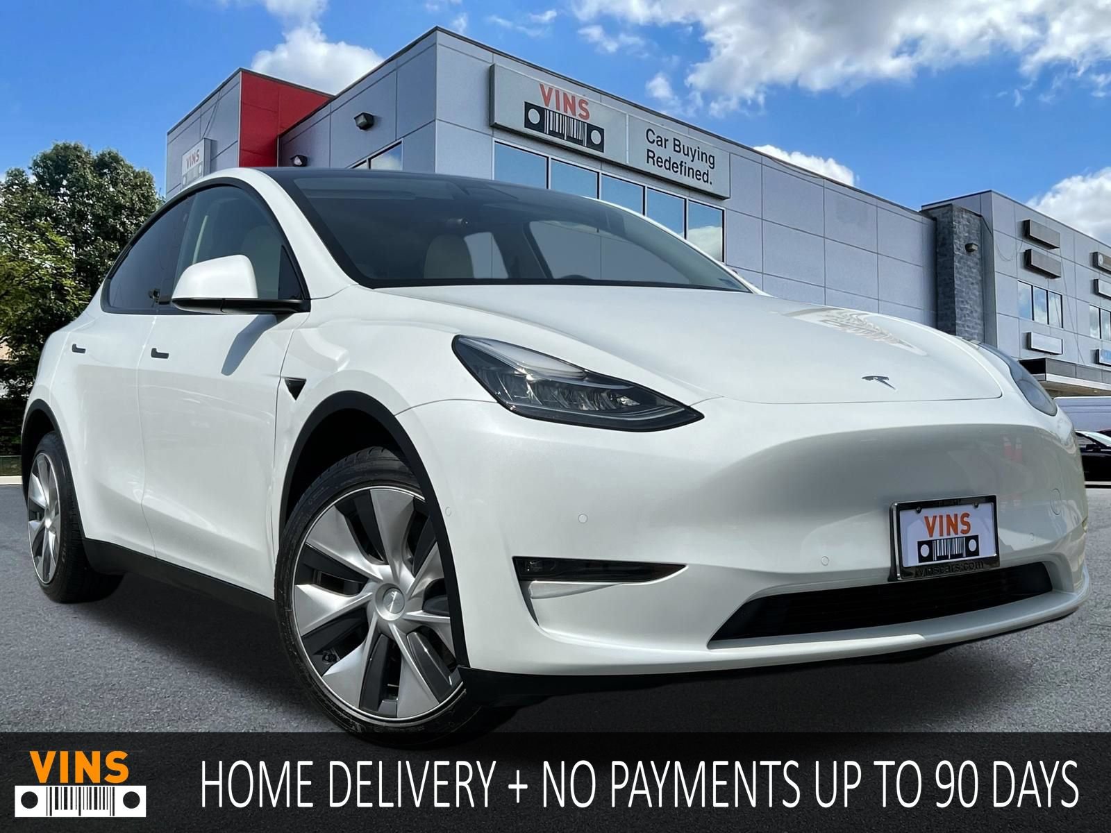 Used 2022 Tesla Model Y Long Range AWD/4WD image 1