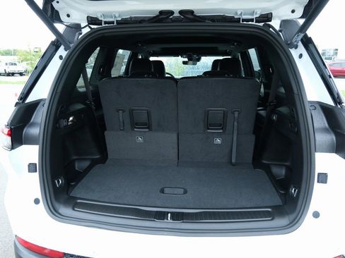 New 2025 Jeep Grand Cherokee L Altitude image 33