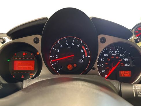 Used 2020 Nissan 370Z Coupe RWD image 24
