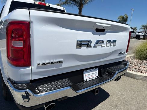 Used 2025 RAM 1500 Laramie AWD/4WD image 12