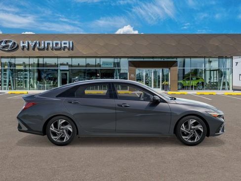 New 2026 Hyundai Elantra SEL Sport Premium w/ Cargo Package FWD image 7