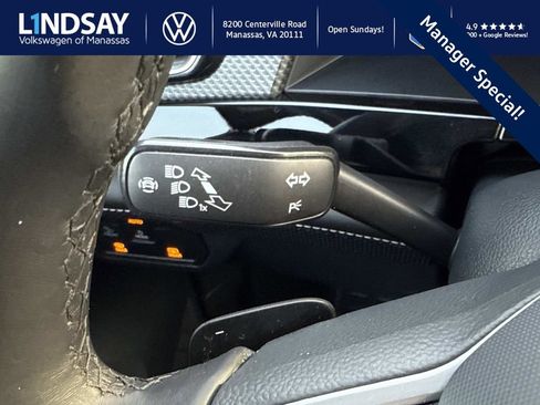 Used 2024 Volkswagen Atlas Cross Sport SEL R-Line image 22