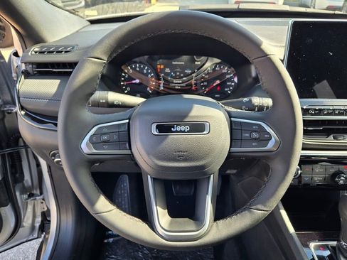 New 2026 Jeep Compass Latitude image 29