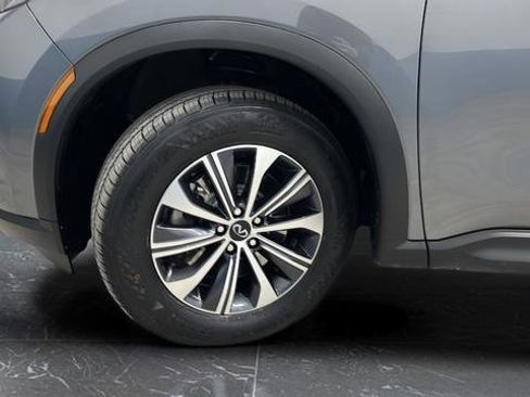 Used 2023 INFINITI QX60 Pure image 30