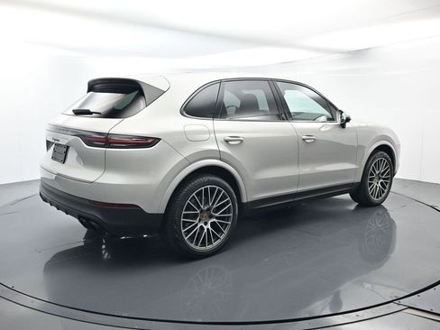 Certified 2023 Porsche Cayenne Platinum Edition AWD/4WD image 15