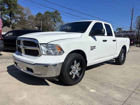 Used 2019 RAM 1500 Tradesman w/ Chrome Plus Package image 41