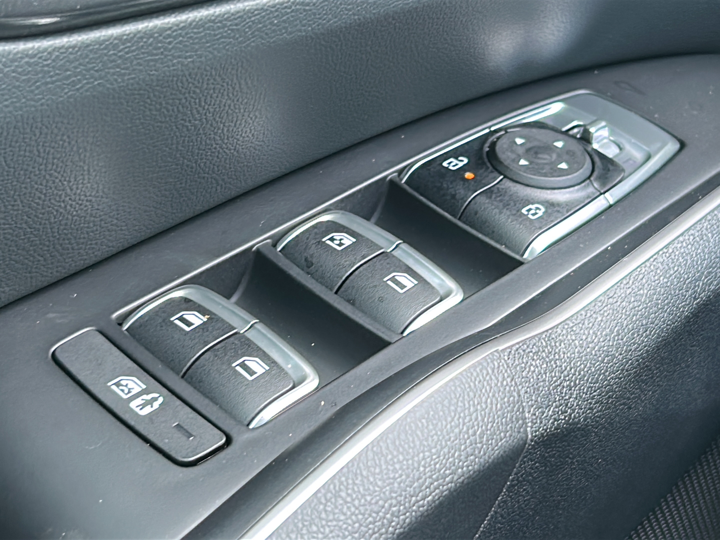 New 2026 Kia Sorento S FWD image 24