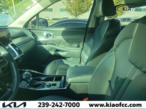 Used 2022 Kia Sorento SX AWD/4WD image 5