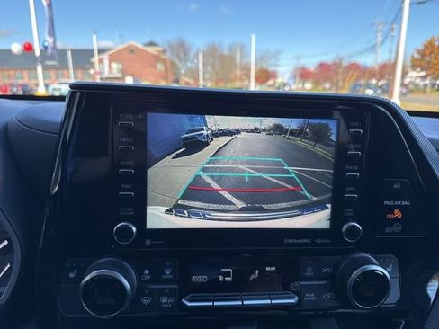 Used 2021 Toyota Highlander XSE image 13