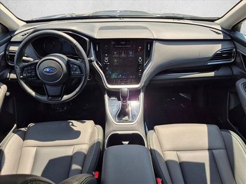 Certified 2025 Subaru Outback Onyx Edition AWD/4WD image 18
