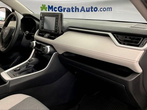 Used 2022 Toyota RAV4 XLE image 20