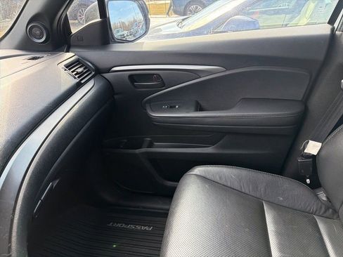 Used 2023 Honda Passport EX-L image 7