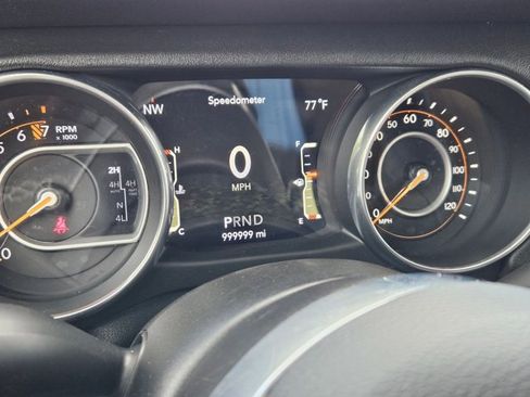 Used 2018 Jeep Wrangler Unlimited Sahara image 13