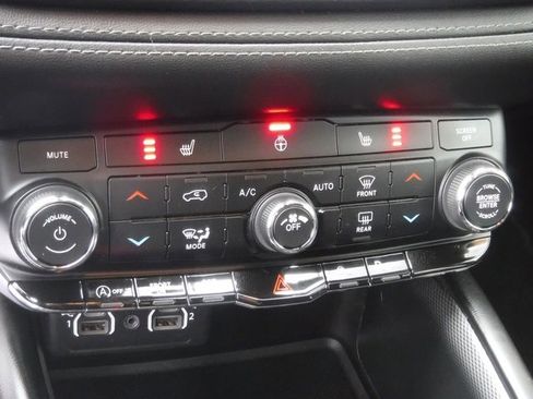 Used 2021 Dodge Durango GT image 26