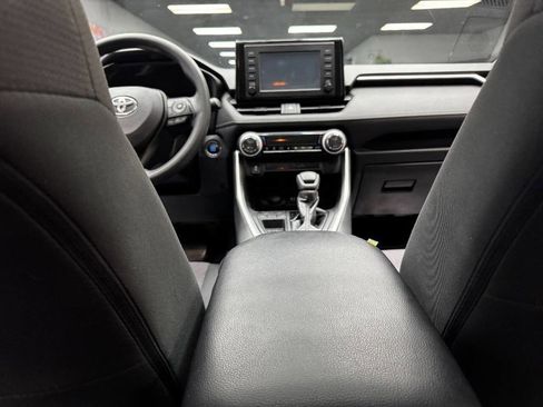 Used 2019 Toyota RAV4 XLE image 42
