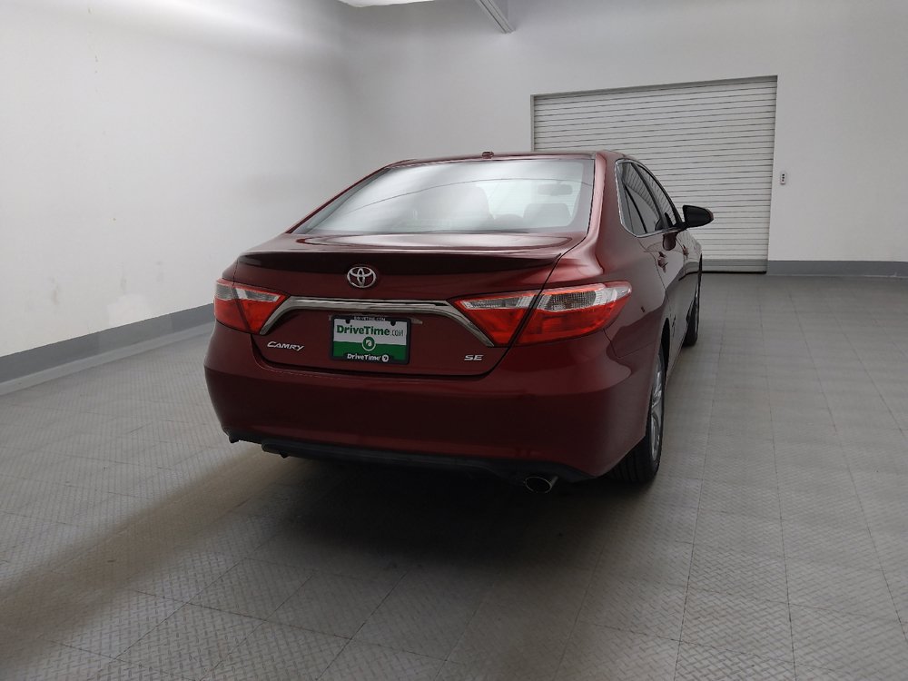 Used 2015 Toyota Camry SE w/ Moonroof Package FWD image 7