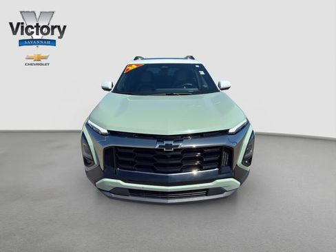 Used 2025 Chevrolet Equinox ACTIV w/ Safety and Technology Package image 2