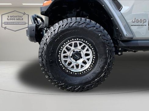 Used 2023 Jeep Wrangler Unlimited Rubicon 392 w/ Trailer Tow Package AWD/4WD image 36