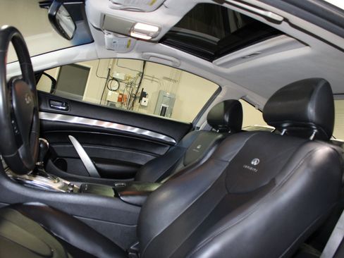 Used 2014 INFINITI Q60 Journey w/ Premium Package image 23